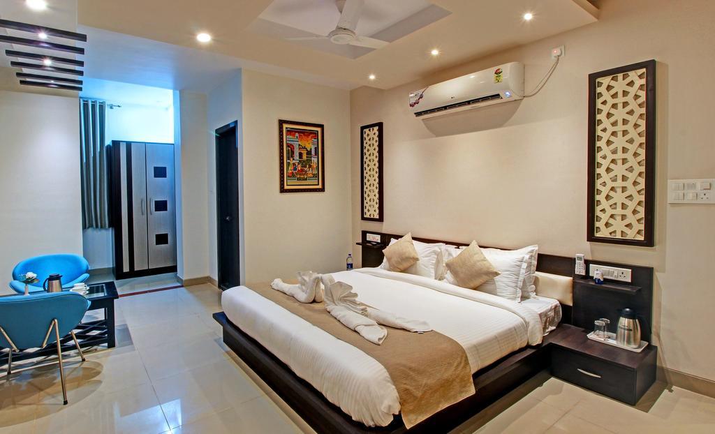 Hotel Nawalgarh Plaza Quarto foto